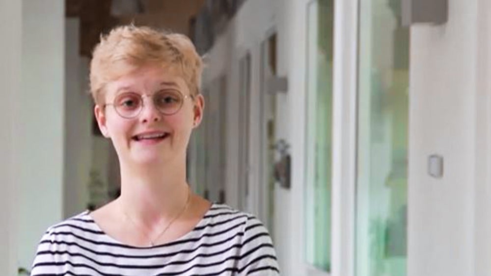 Hydrocefaluspatienten Julia berättar om sin sjukdom